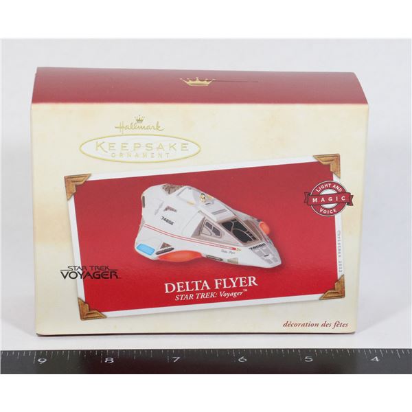 #789 STAR TREK VOYAGER DELTA FLYER 2002 ORNAMENT