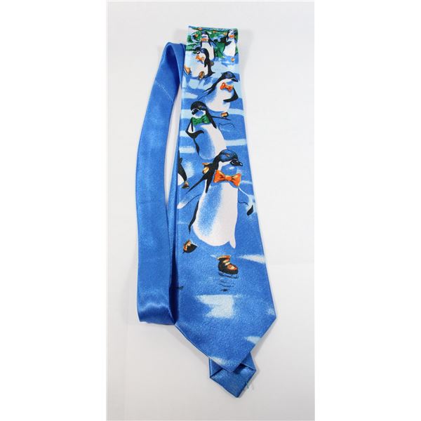 #807 VINTAGE MEN'S TIE CHRISTMAS PENGUIN DESIGN