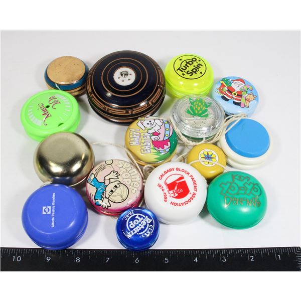 #843 LOT OF 15 VINTAGE 1990'S YOYO'S YO-YO TOYS