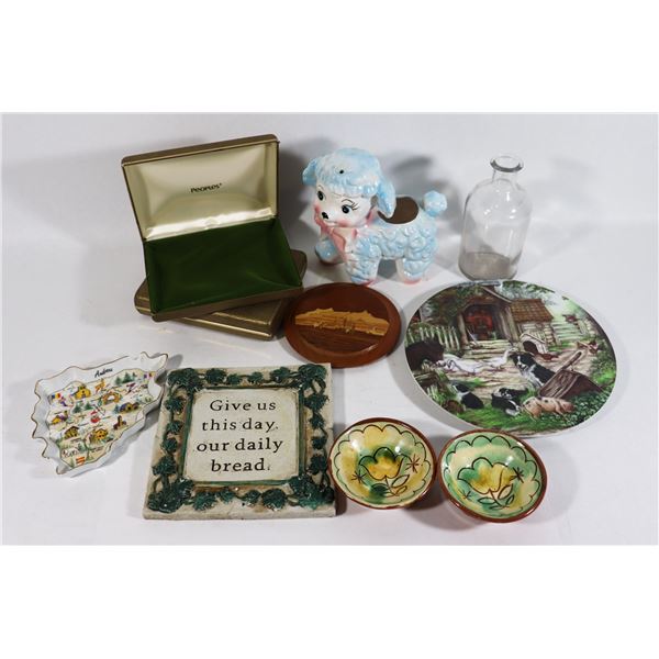 LOT OF 2 VINTAGE JEWELRY CASE BOXED PEOPLES +