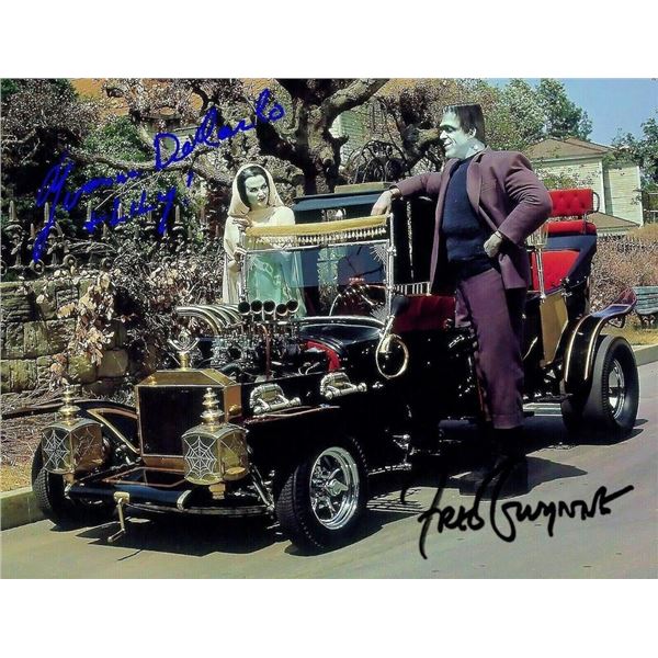The Munsters Yvonne De Carlo and  Fred Gwynne facsimile signed  photo