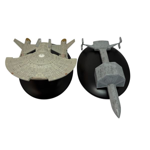 2 Piece Star Trek Starship Models - S.S. BOTANY BAY 5575-A/B TM & © 2015 CBS Studios Inc. & THE INTR