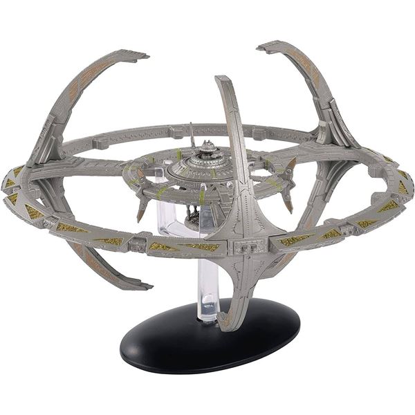 Star Trek Deep Space 9 3166-A/C XL 2021CBS Studios Inc. Starship Model with base & stand. DOESN'T