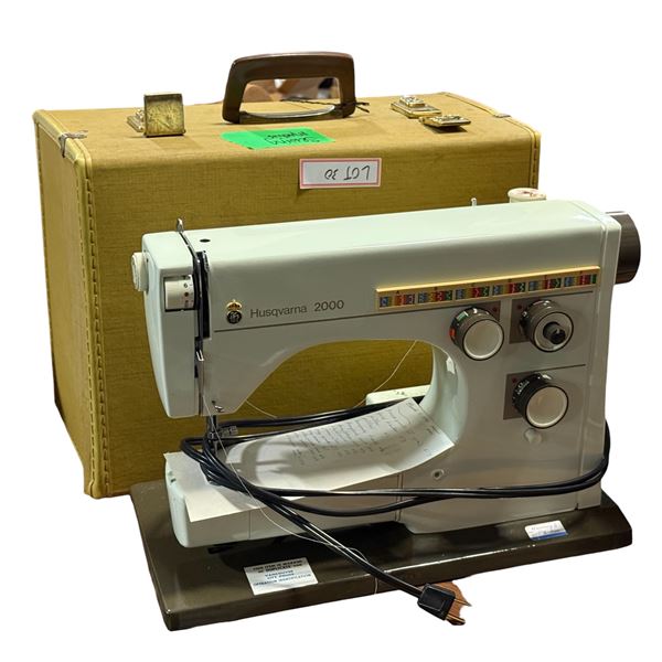 Vintage Husqvarna 2000 sewing machine - Made in Sweden