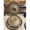 Image 3 : Group of assorted vintage hubcaps (Mercury, Oldsmobile etc)