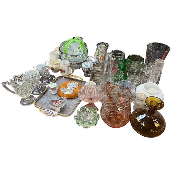 Large group of assorted mixed glassware & collectibles