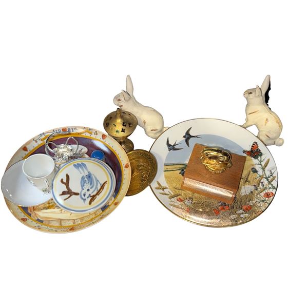 Shelf of assorted items - includes decorative plates / mini teacup & saucers / bunny figurines etc