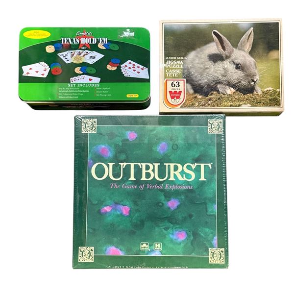 Group of assorted - includes board game / poker set 