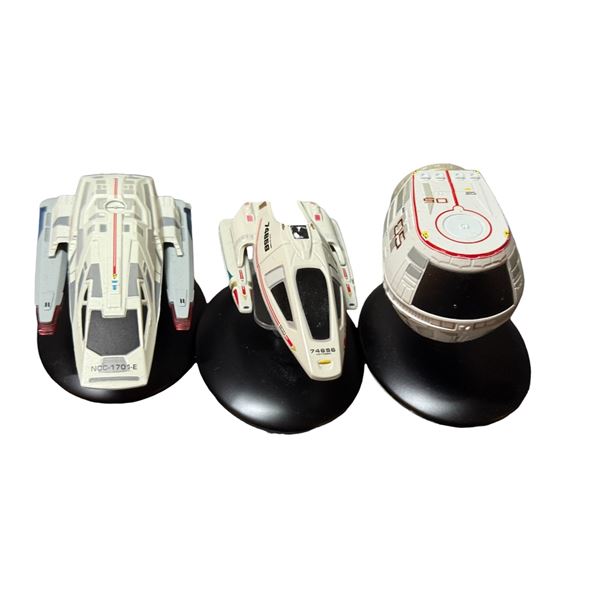 3pc Star Trek Starship Models - Orbital Office Travel Pod 1346-A/D 2021, Shuttlecraft Goddard 3127-A