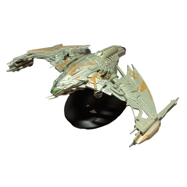 Star Trek Starship Model - D4 BIRD-OF-PREY STARTREK INTO DARKNESS) 2162-A/C TM & © 2016 CBS Studios 
