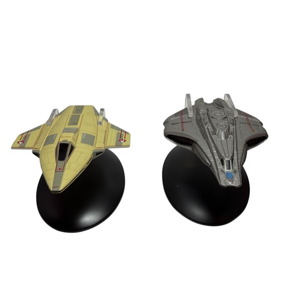 2 Piece Star Trek Starship Models - STARFLEET SCOUT SHIP 4101-A/C TM & © 2017 CBS Studios Inc. , STA