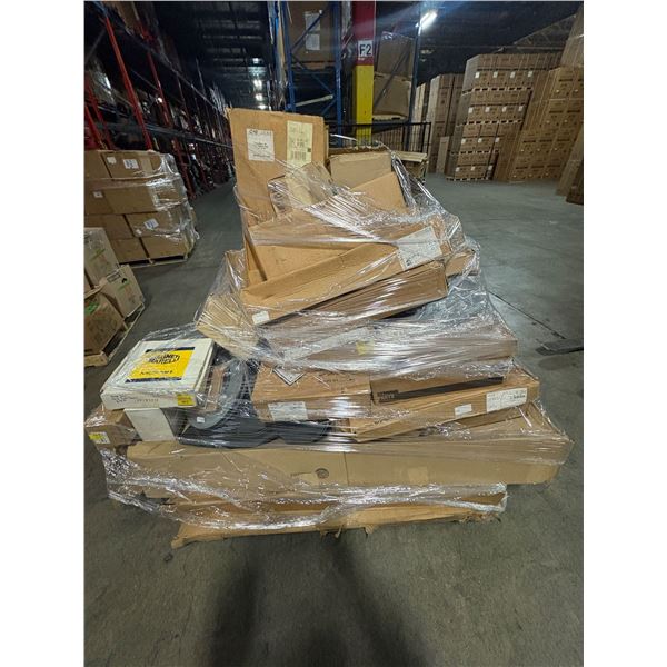 Pallet of assorted Mopar car parts