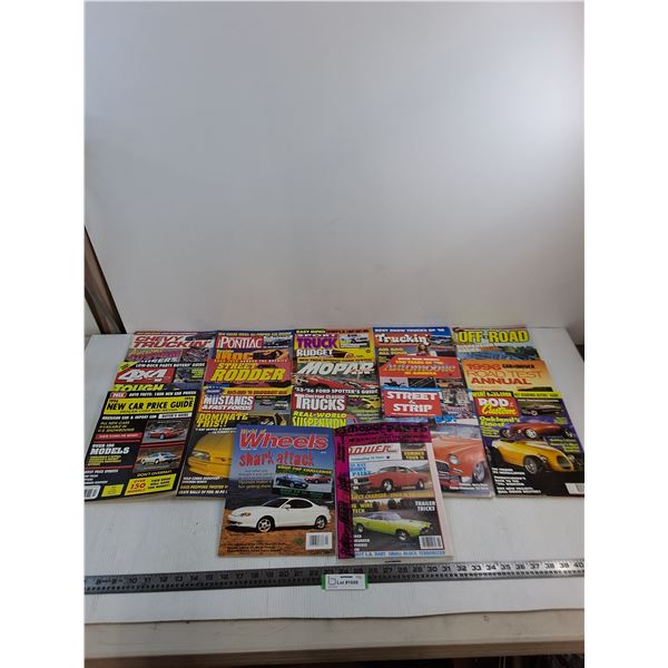 (17) Assorted 1990's Automotive Magazines