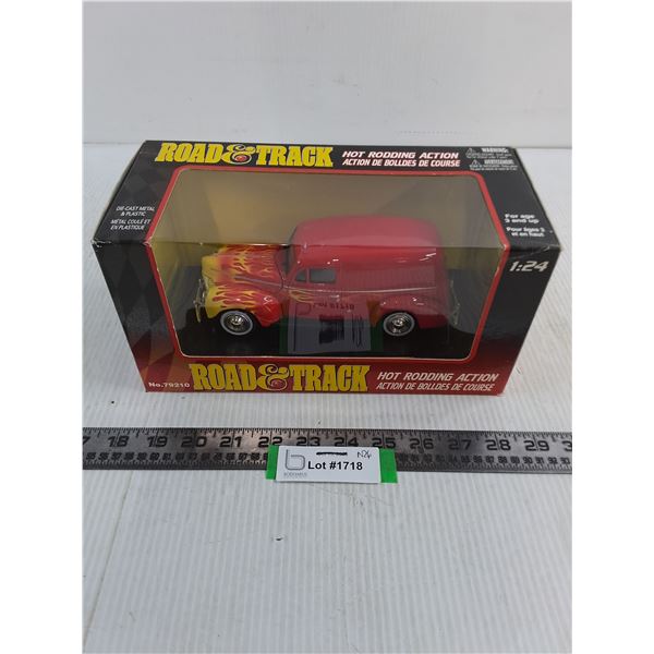 Road & Track In Box Die-Cast 1:24 Scale 1940 Ford Delivery Sedan