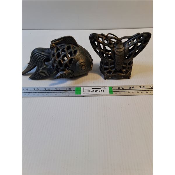 (2) Metal Tea Light Holder Ornaments