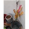 Image 3 : * Assorted Planter Pots, Garden Decor & Tools, Weiner Roast Sticks, Garbage Can - Pickup Only