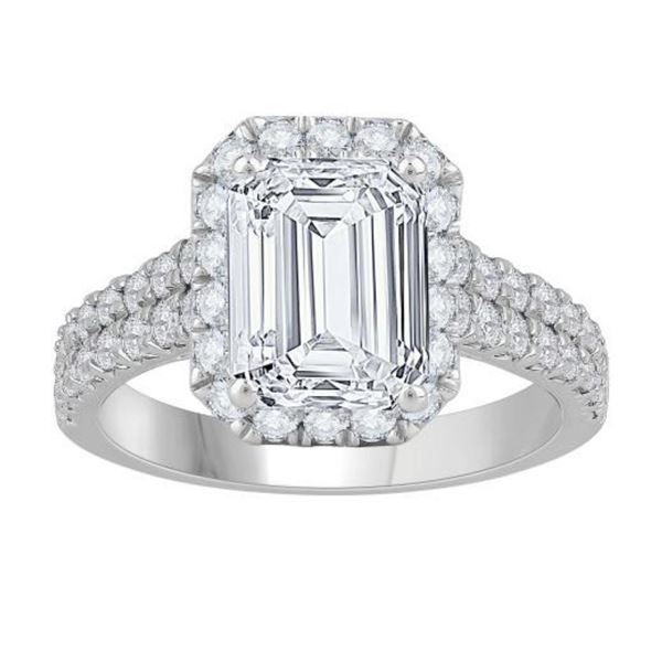 Gold & Octagon White Diamond 5 Cts Ring - E/VVS