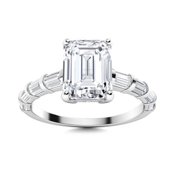 Gold & Brilliant White Diamond 4.50 Cts Ring - E/VVS