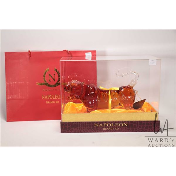Napoleon XO Brandy/ Tiger Glass Bottle/ 750ml/ 40% ABV Note: Alcohol cannot be insured by any courie