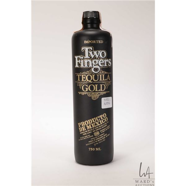 Two Fingers/ Tequila Gold/ Mexican Tequila/ 750ml/ 40% ABV Note: Alcohol cannot be insured by any co