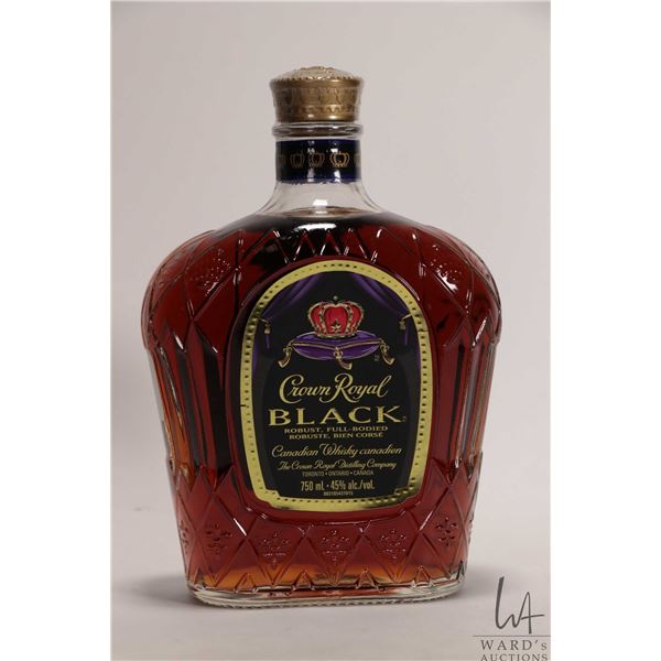 Crown Royal/ Black/ Canadian Whisky/ 750ml/45% ABV Note: Alcohol cannot be insured by any courier in