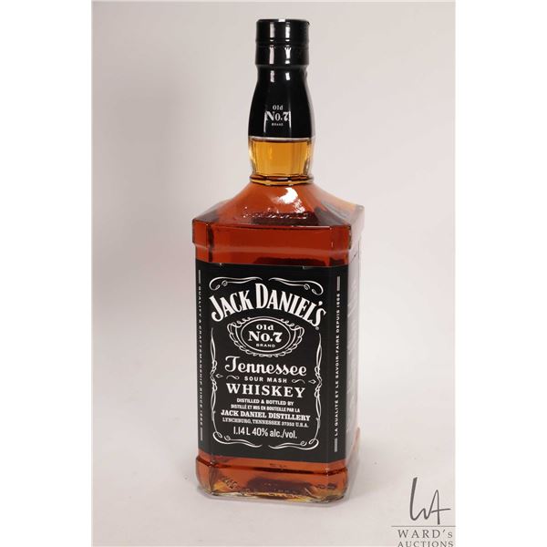 Jack Daniel's/ Old No. 7/ Tennesse Sour Mash Whiskey/ 1.14 ltr. 40% ABV Note: Alcohol cannot be insu