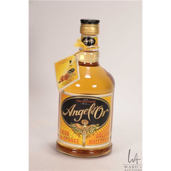 Angel d'Or/ Licor de Orange/700ml/ 31% ABV Note: Alcohol cannot be insured by any courier in Canada.