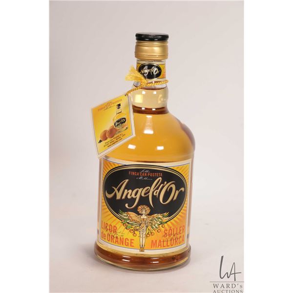 Angel d'Or/ Licor de Orange/700ml/ 31% ABV Note: Alcohol cannot be insured by any courier in Canada.