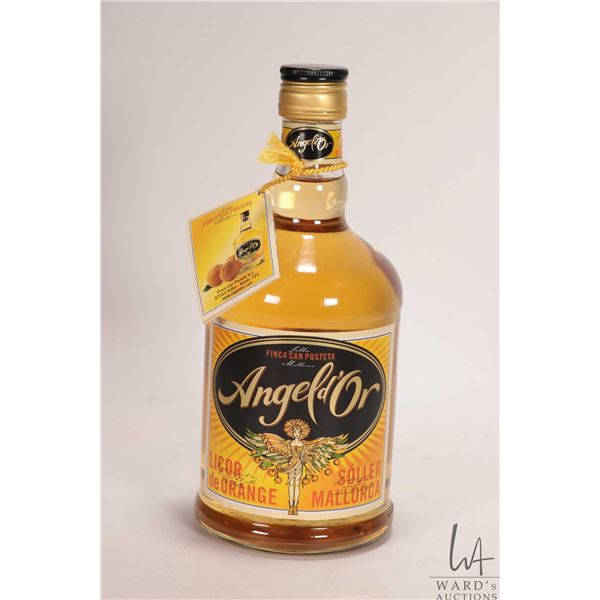 Angel d'Or/ Licor de Orange/700ml/ 31% ABV Note: Alcohol cannot be insured by any courier in Canada.