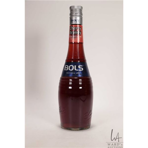 Bols/ Cherry Brandy/ 750ml/ 24% ABV Note: Alcohol cannot be insured by any courier in Canada. Local 