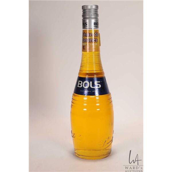 Bols/ Creme de Bananes/ Liqueur/ 750ml/ 17% ABV Note: Alcohol cannot be insured by any courier in Ca