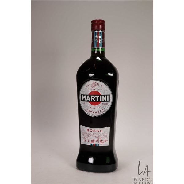 Martini L'Aperitivo/ Vermouth/ 1 ltr. 15% ABV Note: Alcohol cannot be insured by any courier in Cana