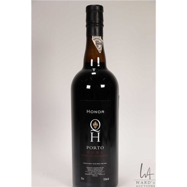 Honor/ Ruby Special Reserve/ Porto/ 750ml/ 19.5% ABV Note: Alcohol cannot be insured by any courier 