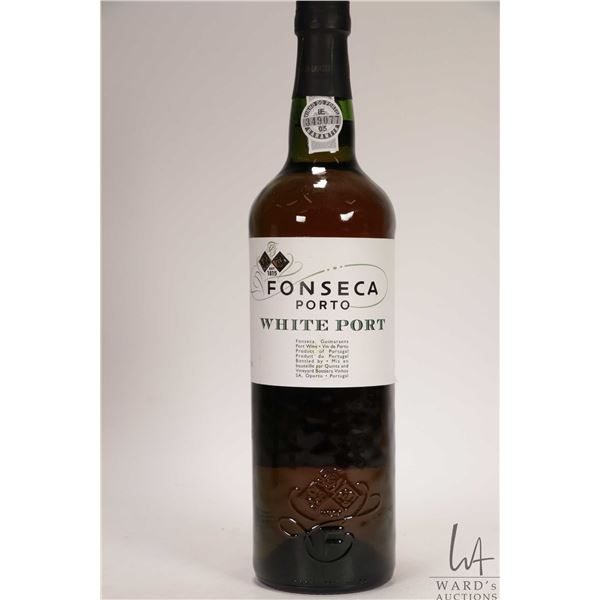 Fonseco/ White Port/750ml/ 20% ABV Note: Alcohol cannot be insured by any courier in Canada. Local p