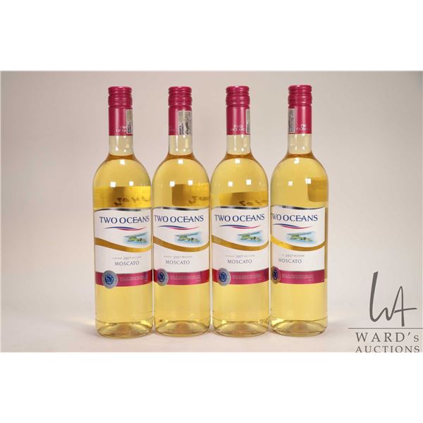 Four bottles of Two Oceans/ Vintage 2017 Moscato Wine/ 750ml/ 8%ABV Note: Alcohol cannot be insured 