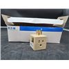 Image 2 : Eaton 1482V Grounding Triple Outlet Adapter, Ivory, Set of 10