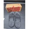Image 1 : FitFlop Men’s Black Flip-Flops, US Size 10