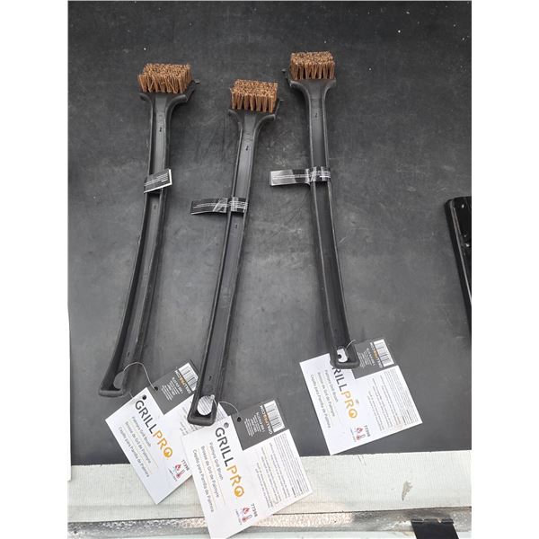 GrillPro Model 77398 Palmyra Grill Brush Set – Lot of 3