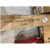 Image 2 : Holiday Styling String Light Poles 9ft Double Pack