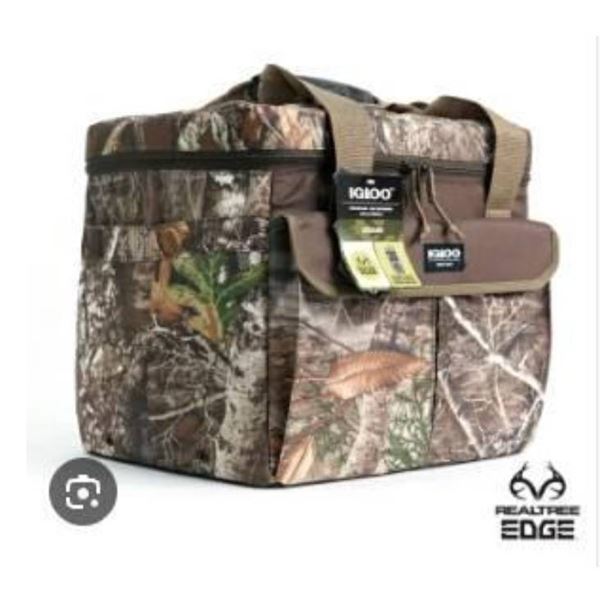 Igloo Realtree Edge 30-Can Soft Cooler with Camouflage Design