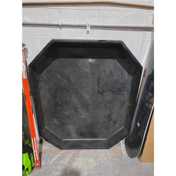 Octagonal Black Tray, 48×39×5 Inches