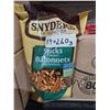 Image 2 : Snyder’s of Hanover Sticks Pretzels, 19x240g