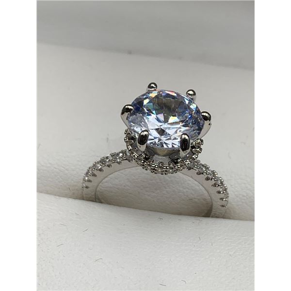 Ladies Filagree Design 1.0 Carat Solitaire engagement ring