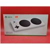 Image 1 : XBOX Adaptive Controller