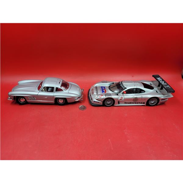 2 Mercedes-Benz Diecast Models (Maisto & Burago)
