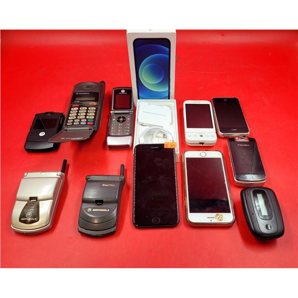 Lot of Flip Phones & Smart Phones w/ Motorola, Blackberry, iPhone, & More