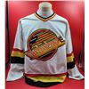 Image 1 : VTG Vancouver Canucks Hockey Jersey
