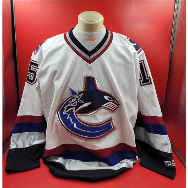 T. Staite #15 Vancouver Canucks Jersey