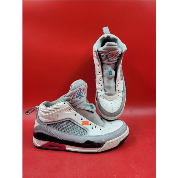 Nike Air Jordan Flight Sneakers