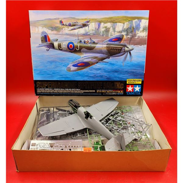 Supermarine Spitfire Model Kit